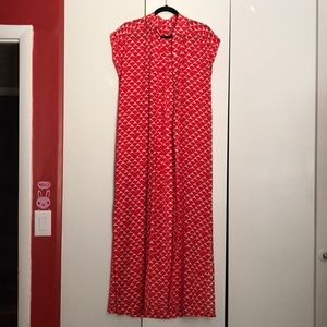 Club Monaco red maxi dress 100% soie in size 2